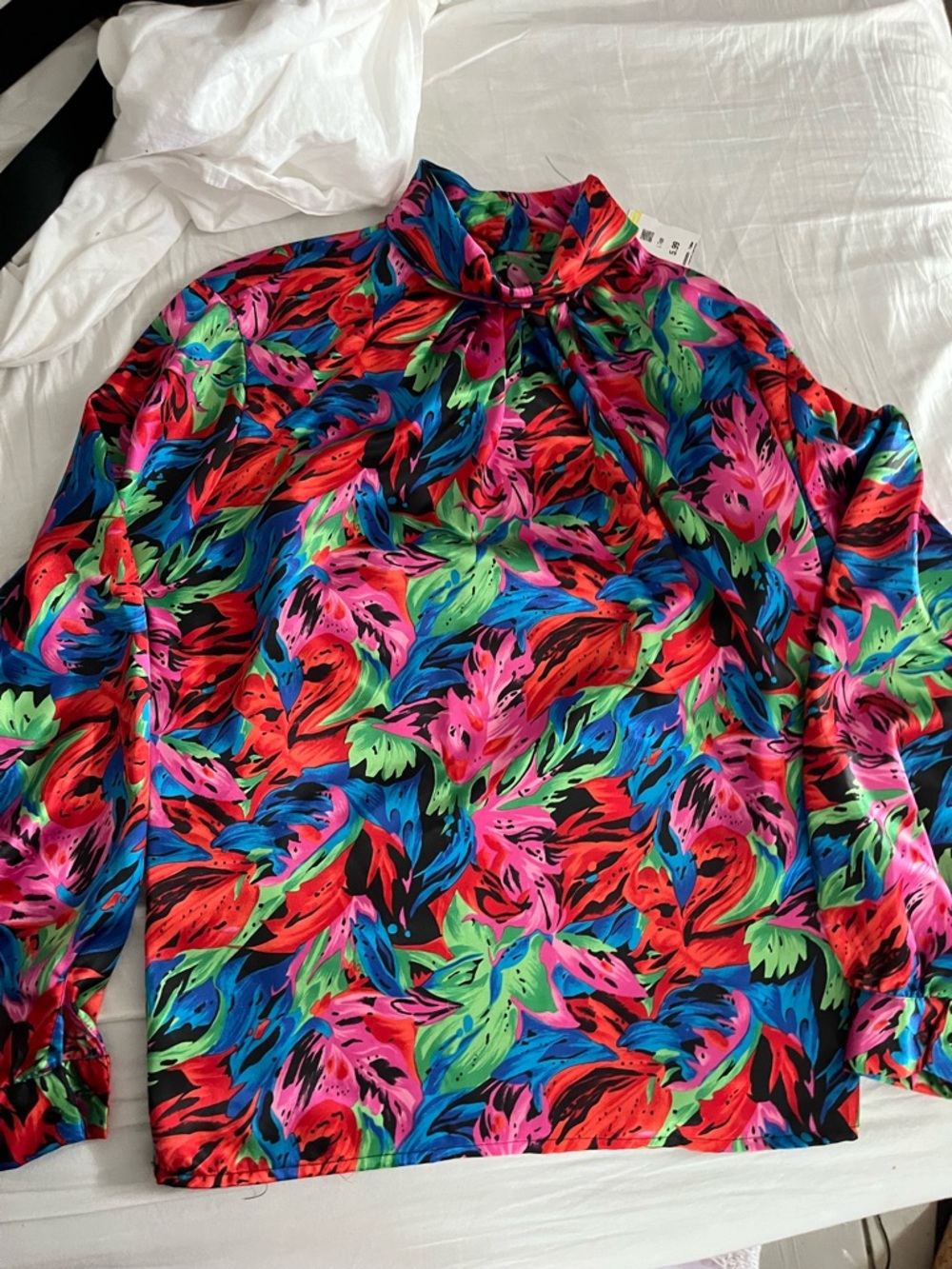 VINTAGE Vibrant Multicolor Leaf-Print Blouse